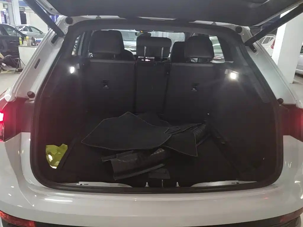 Audi Q4 e-tron — миниатюра 19