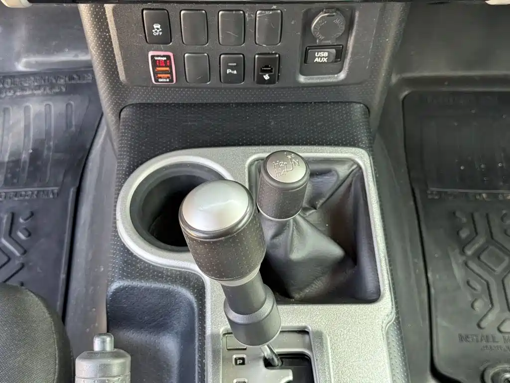 Toyota FJ Cruiser — миниатюра 9