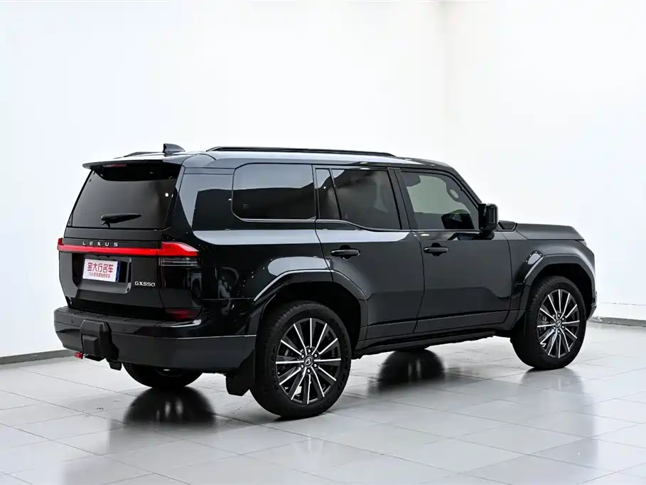 Lexus GX 2025 550