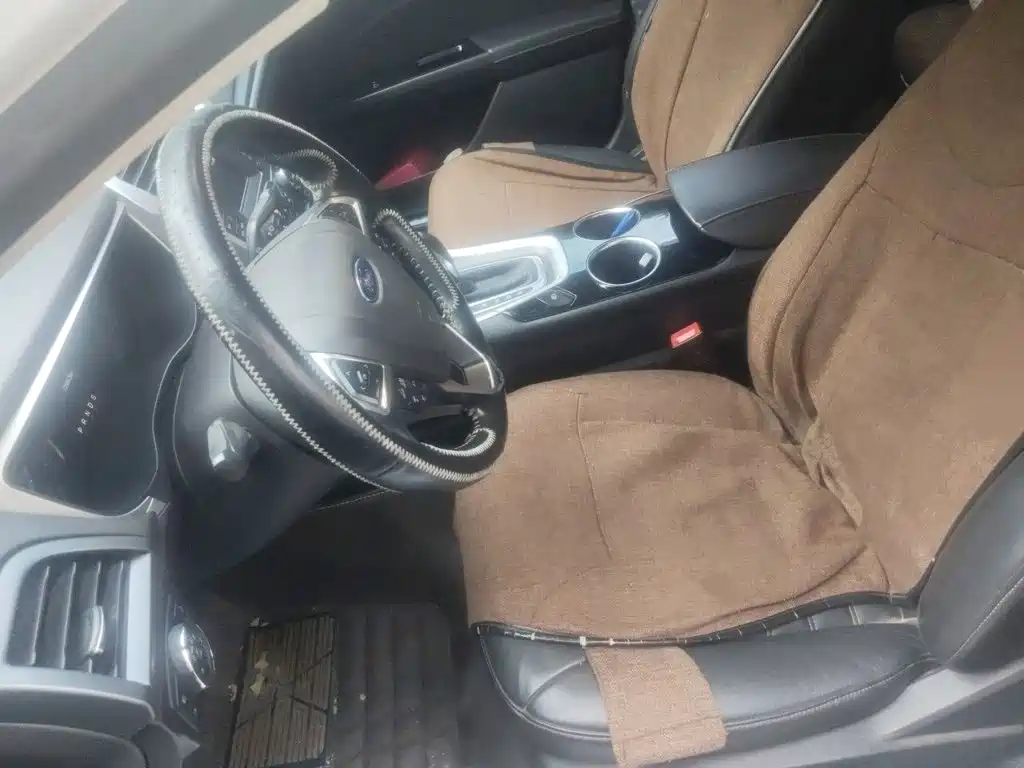 Ford Mondeo — миниатюра 8