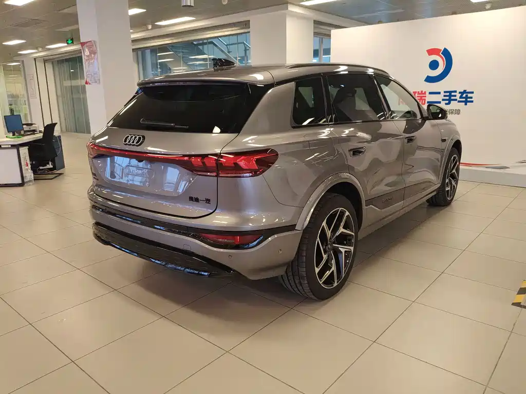 Audi Q6L e-tron — миниатюра 30