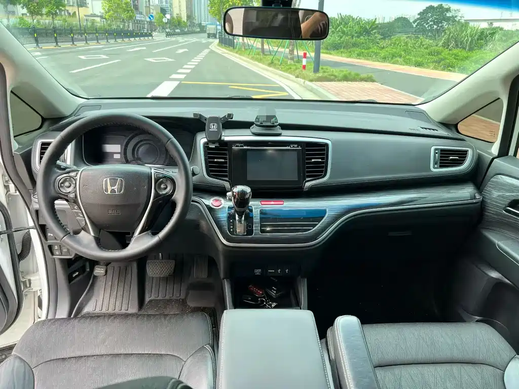 Honda Odyssey — миниатюра 4
