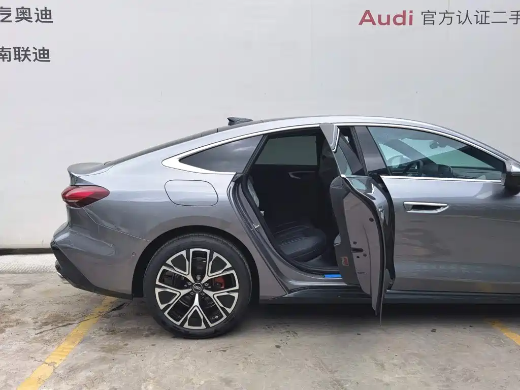 Audi A5L Sportback — миниатюра 22