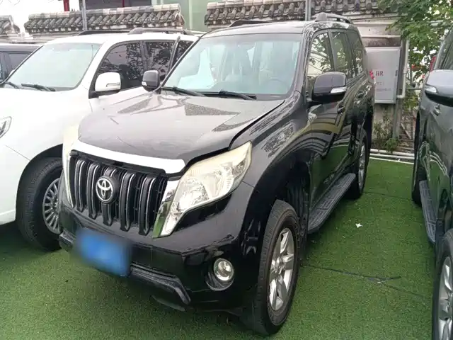 TOYOTA PRADO 2017