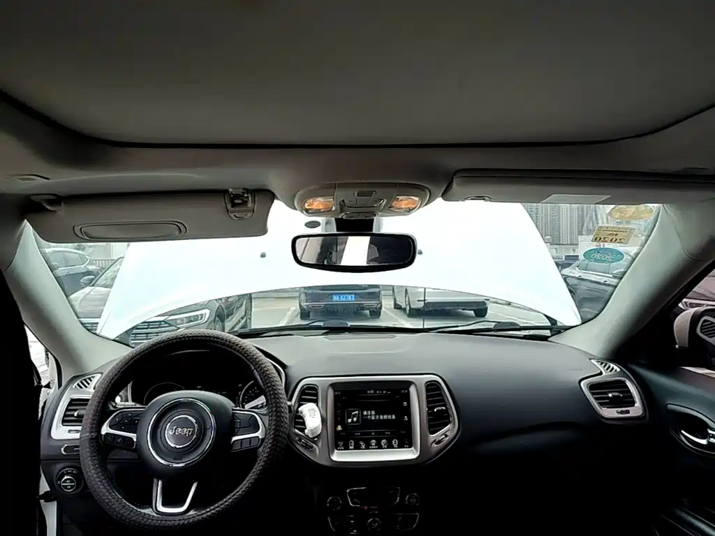 Jeep Compass — миниатюра 18