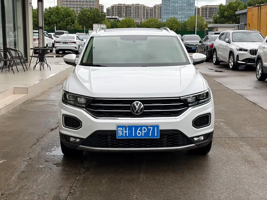 Volkswagen T-Roc — миниатюра 2