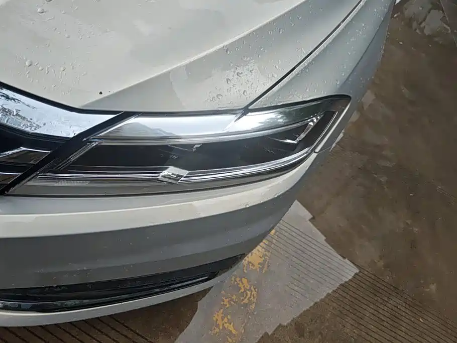 Volkswagen Lavida — миниатюра 5