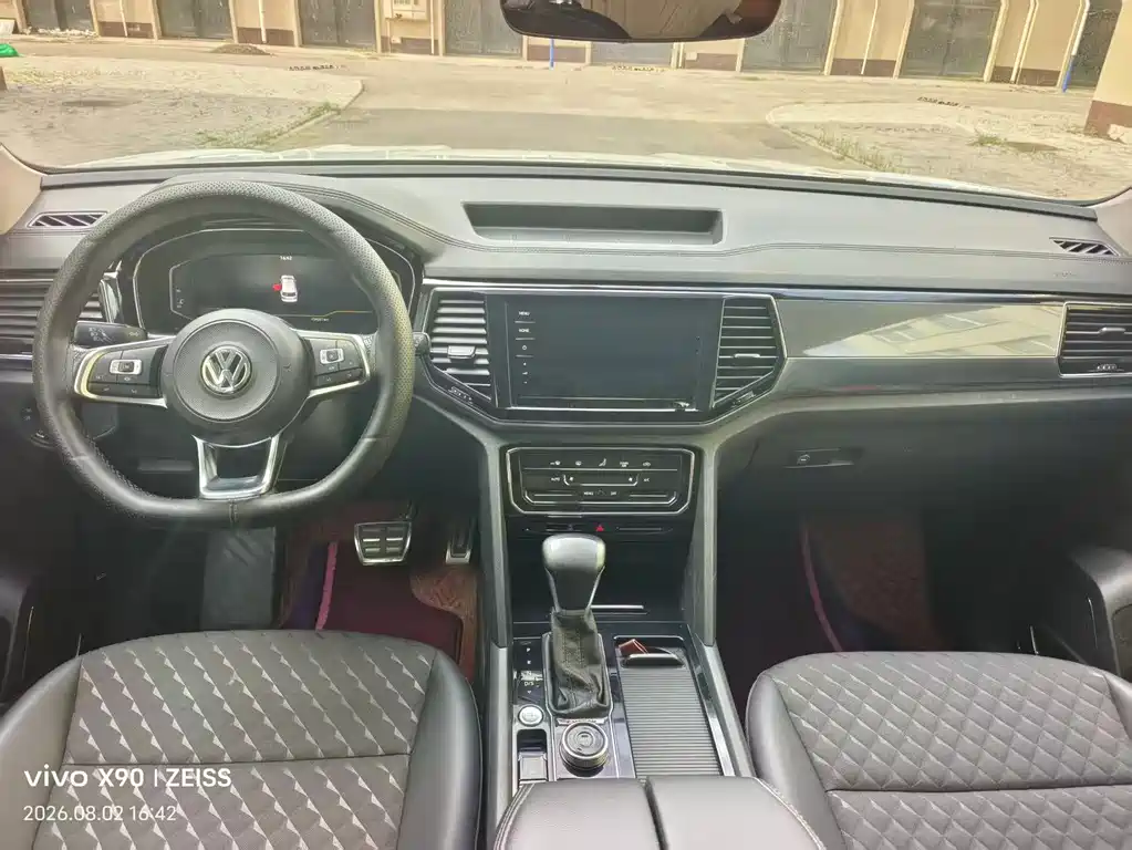 Volkswagen Phideon — миниатюра 5
