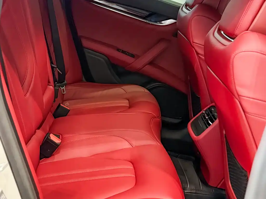 Maserati Ghibli — миниатюра 11