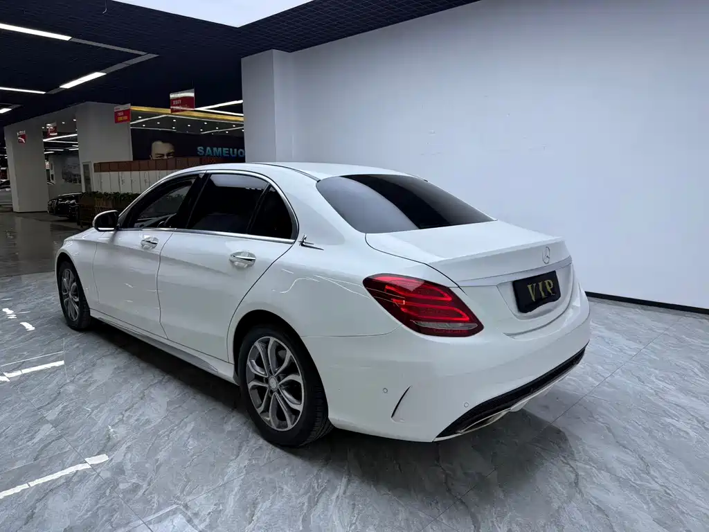Mercedes-Benz C-Class — миниатюра 9