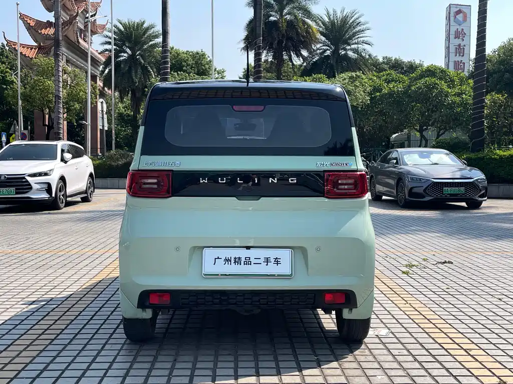 Wuling MINIEV — миниатюра 7