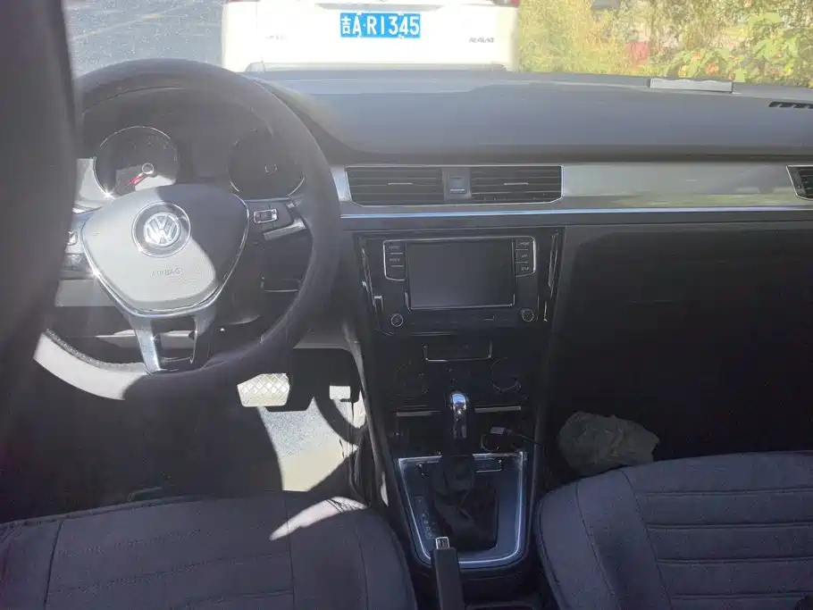 Volkswagen Bora — миниатюра 12