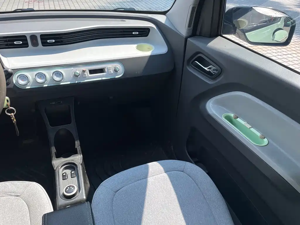 Wuling MINIEV — миниатюра 15