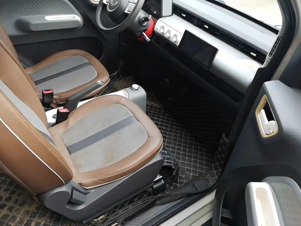 Wuling MINIEV — миниатюра 25