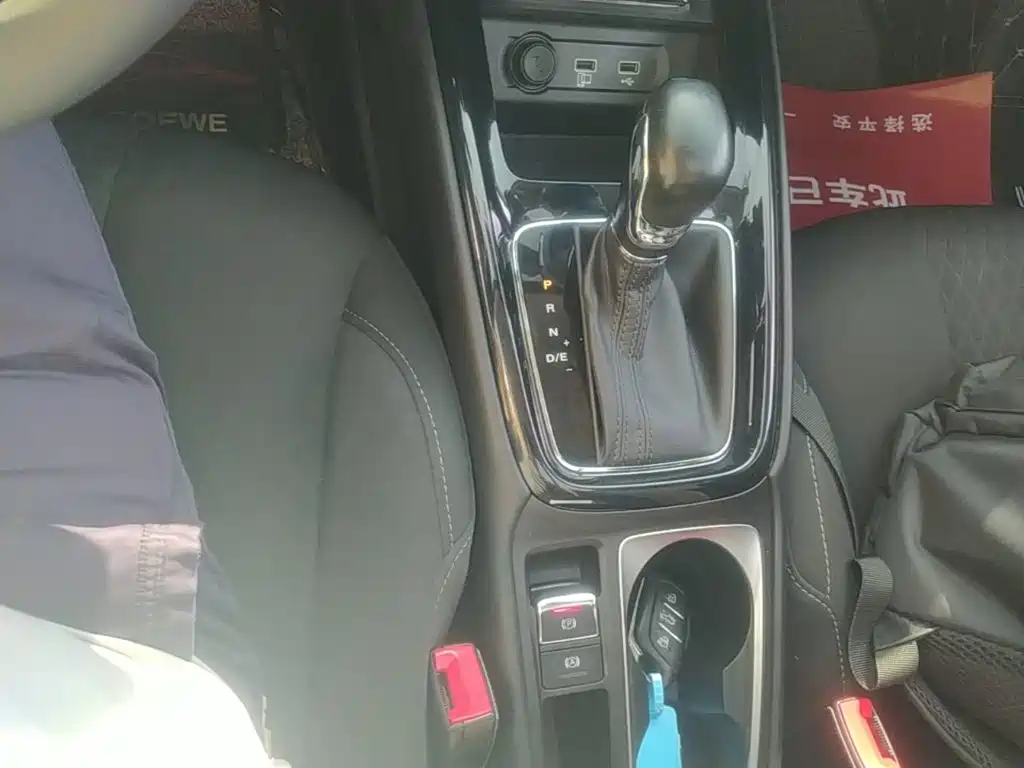 Roewe i5 — миниатюра 14
