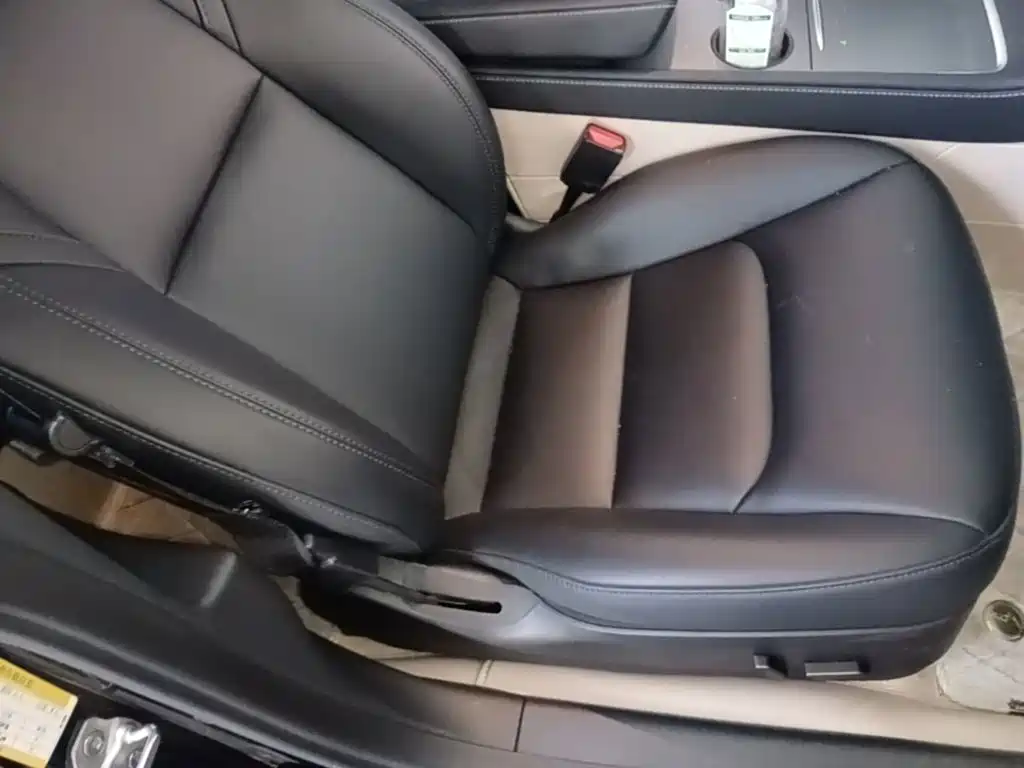 Tesla Model 3 — миниатюра 25