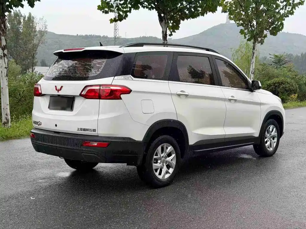 Wuling Hongguang S3 — миниатюра 6