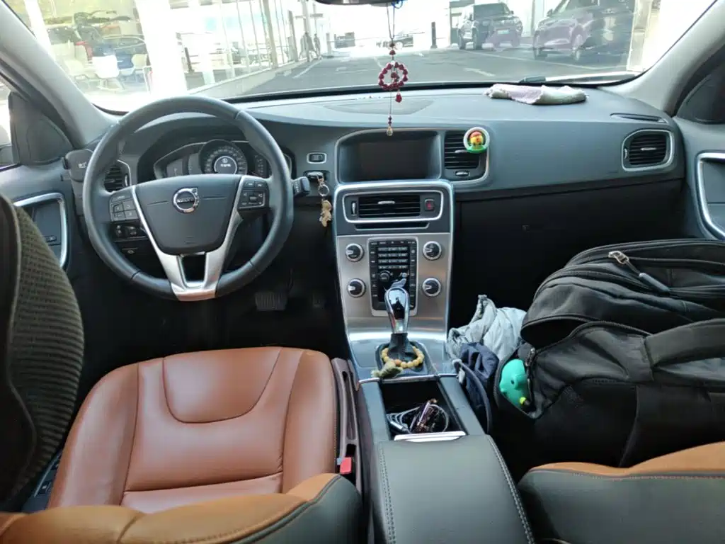 Volvo S60 — миниатюра 16