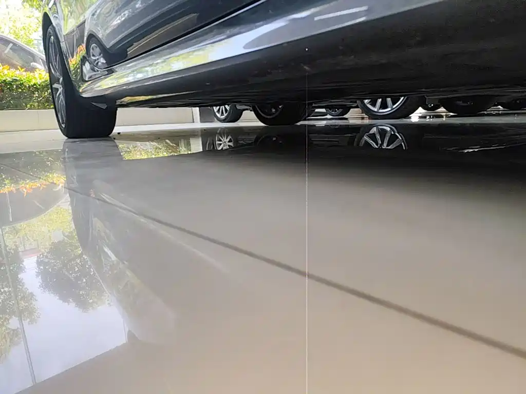 Mercedes-Benz E-Class (Import) — миниатюра 21
