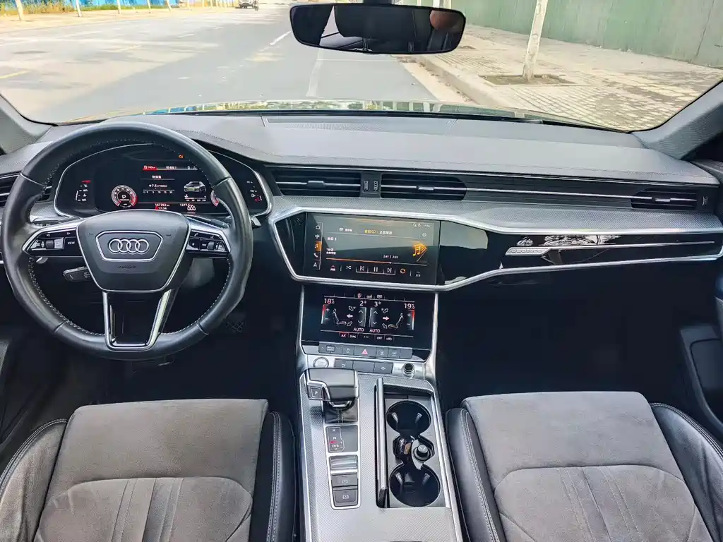 Audi A6L — миниатюра 5