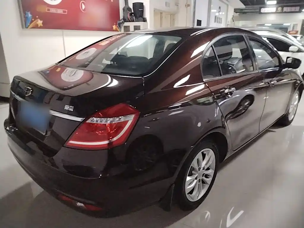 Geely Emgrand — миниатюра 7