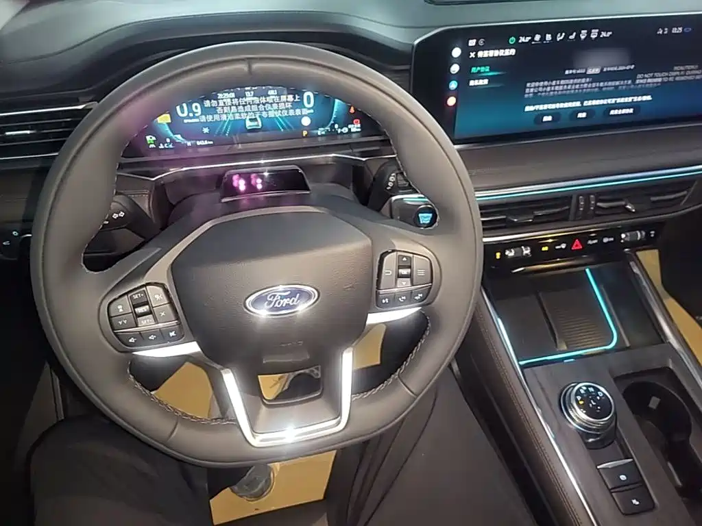 Ford Explorer — миниатюра 11