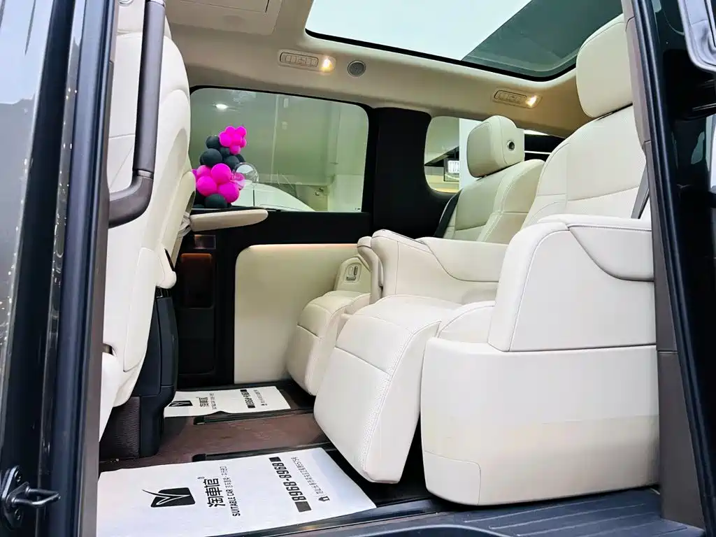 Li Auto Li MEGA — миниатюра 13