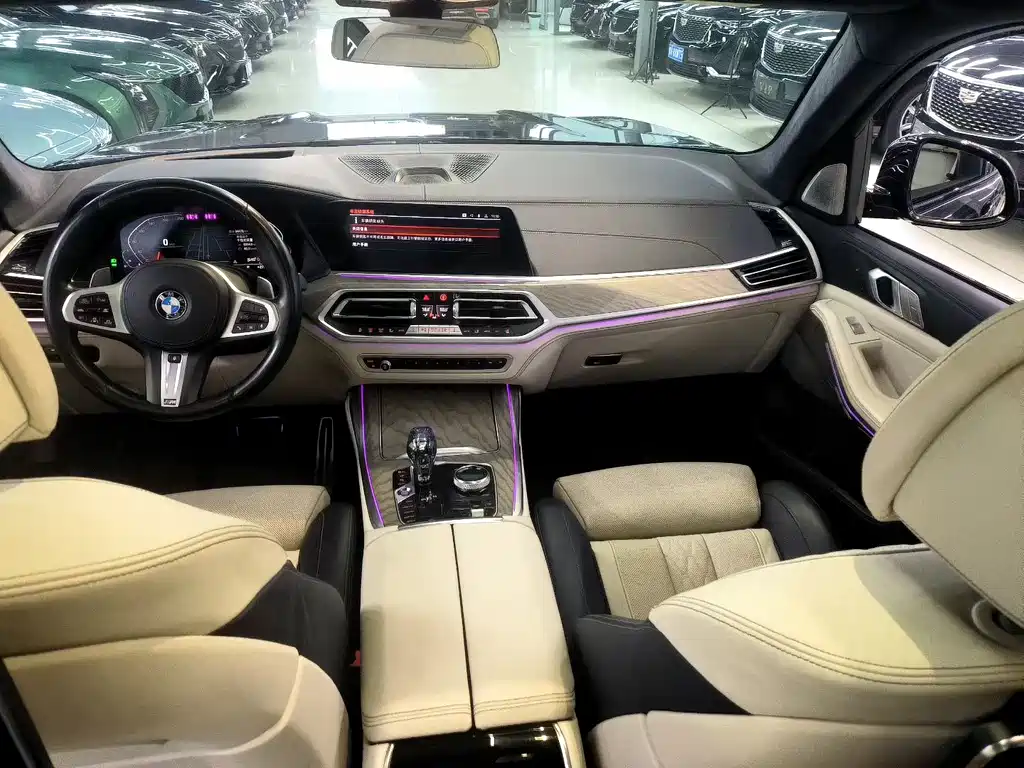 BMW X7 — миниатюра 7