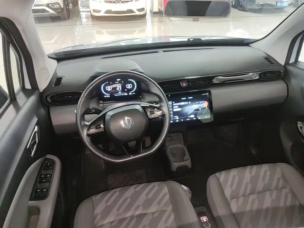 Leapmotor Leapmotor T03 — миниатюра 10