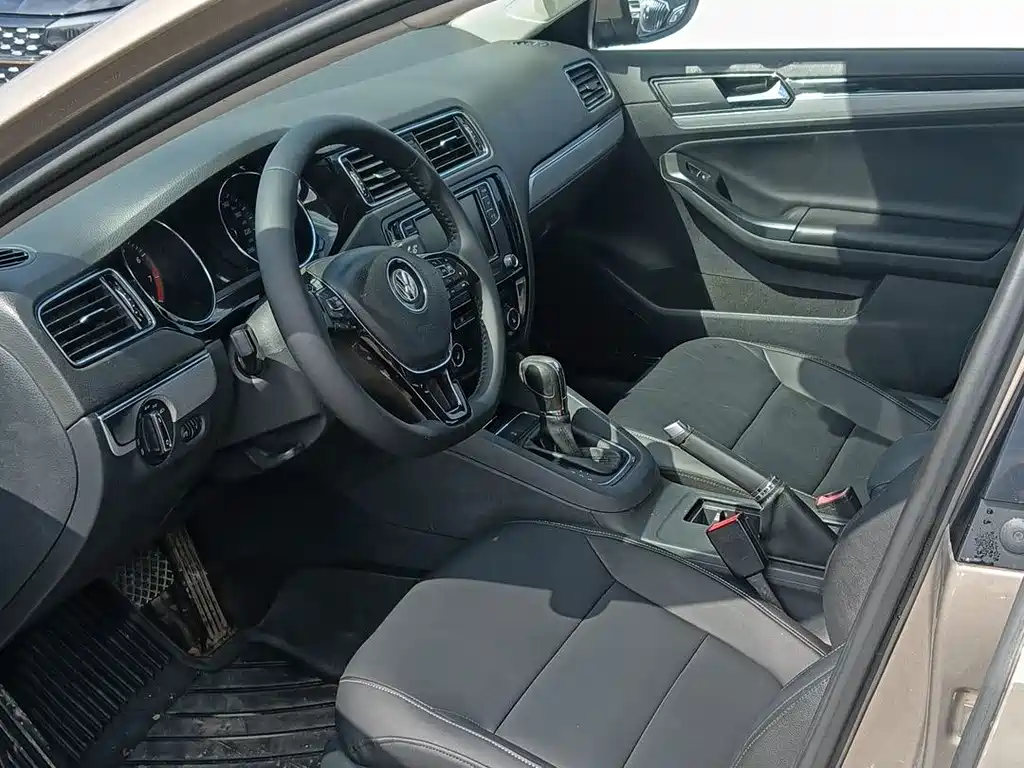 Volkswagen Sagitar — миниатюра 9