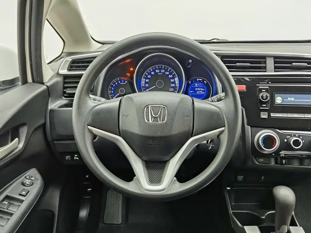 Honda Fit — миниатюра 11
