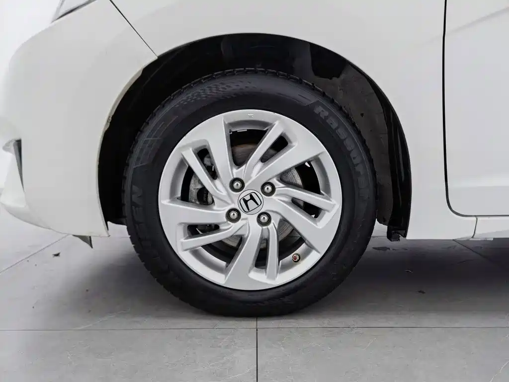 Honda Fit — миниатюра 17