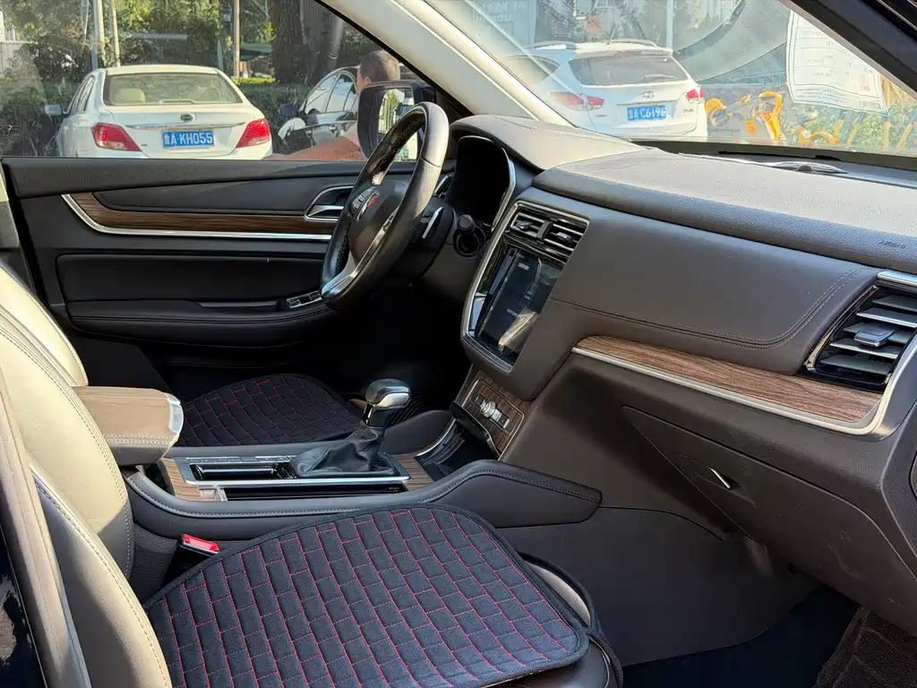 Roewe RX8 — миниатюра 14