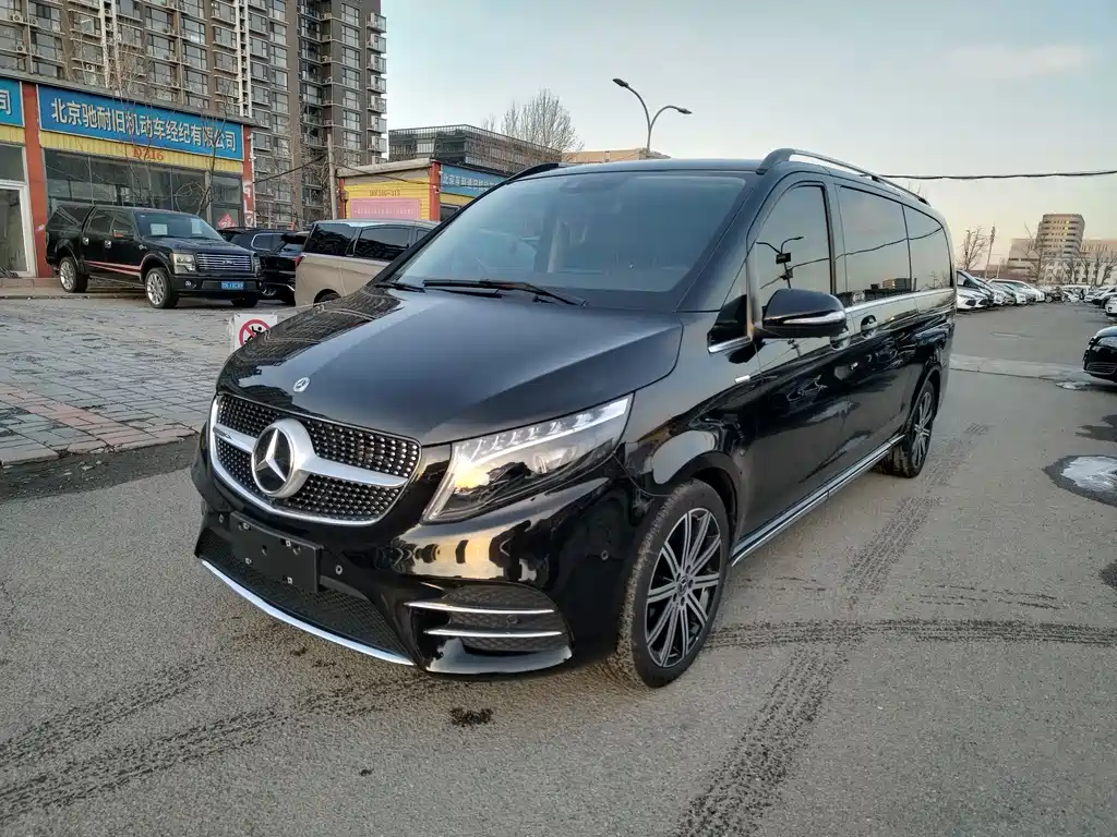 Mercedes-Benz V-Class 2023