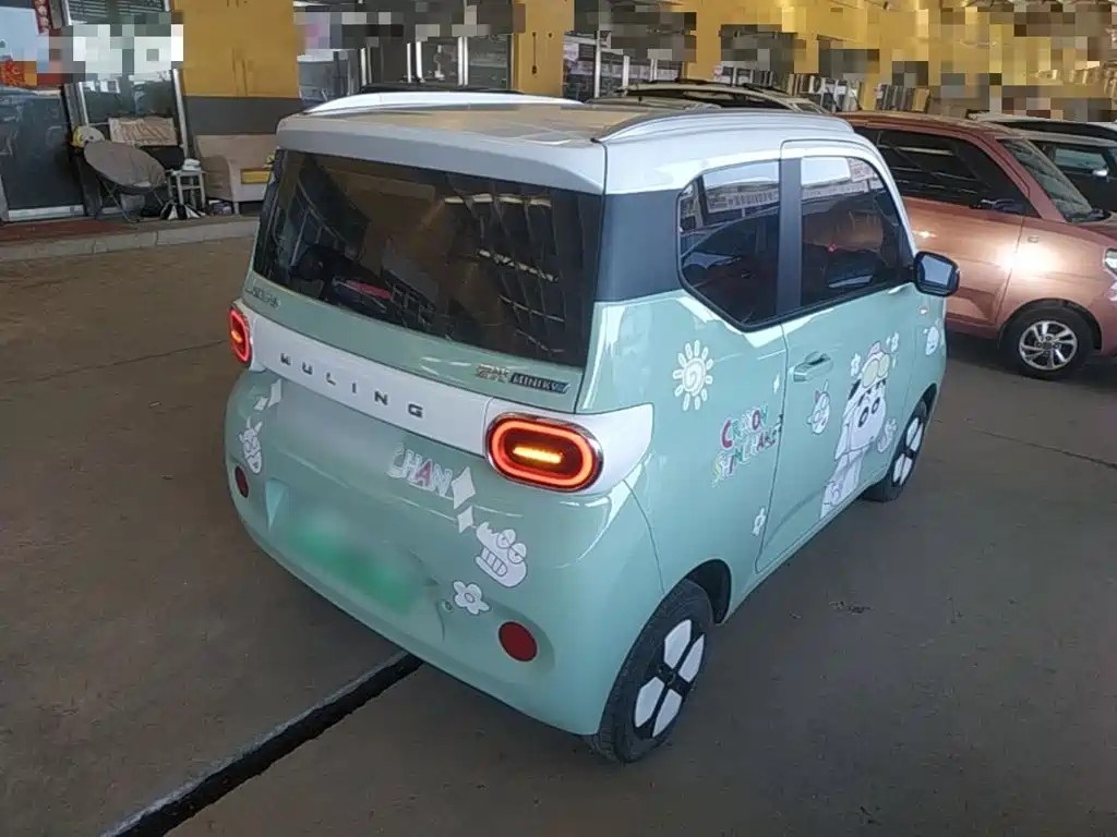 Wuling MINIEV — миниатюра 7