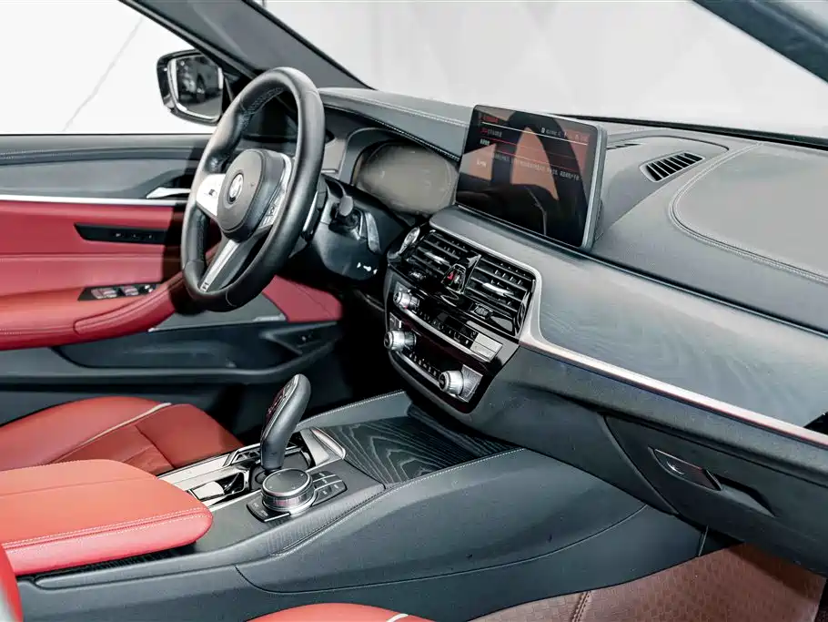 BMW 5 Series — миниатюра 18