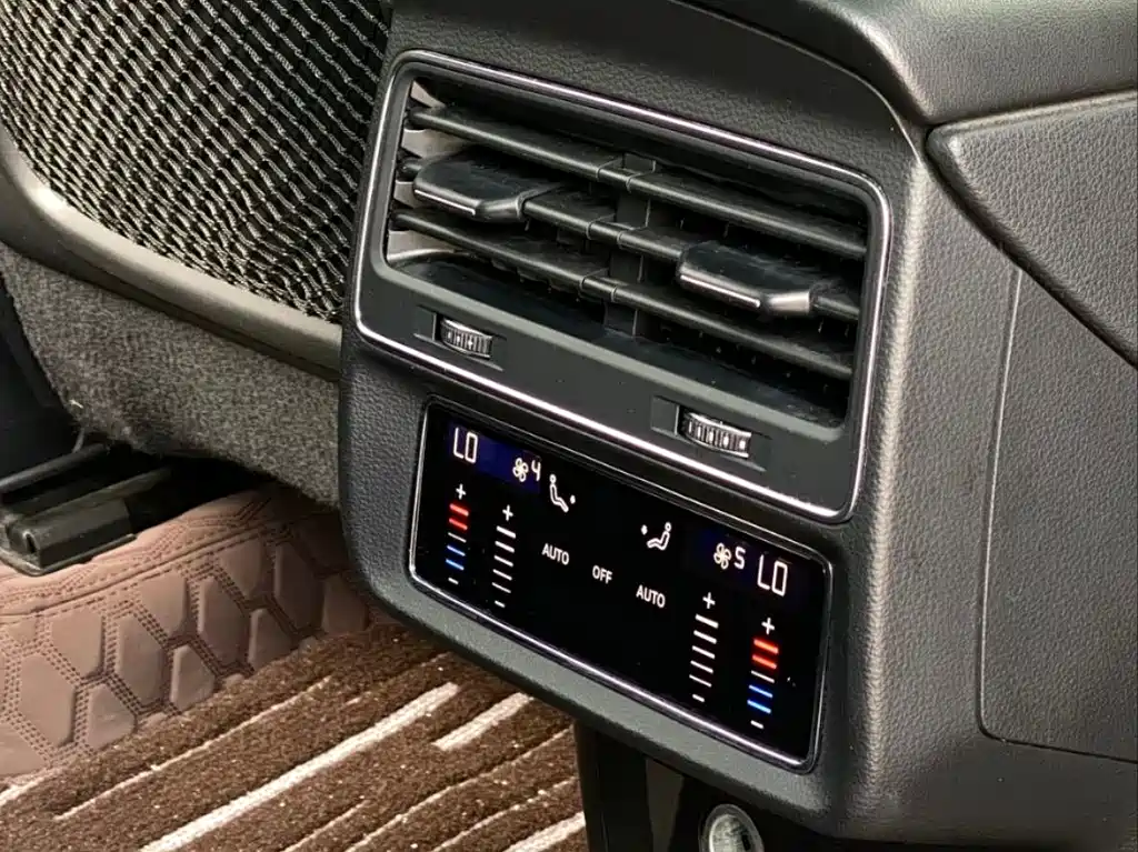 Audi Q8 — миниатюра 14