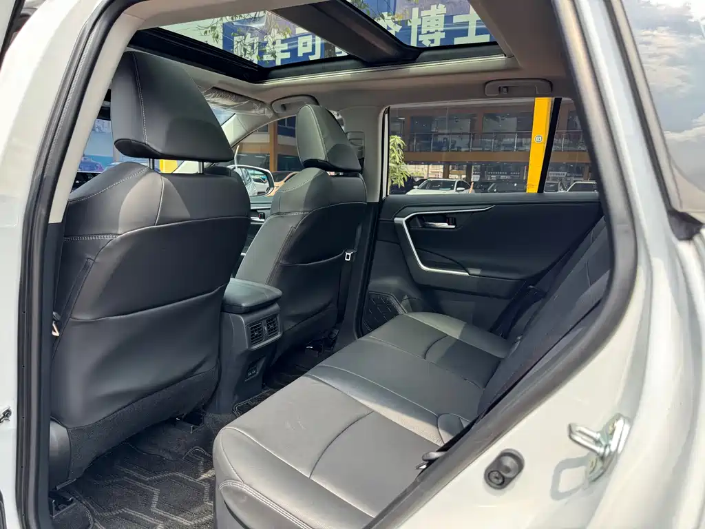 TOYOTA RAV4 RONGFANG