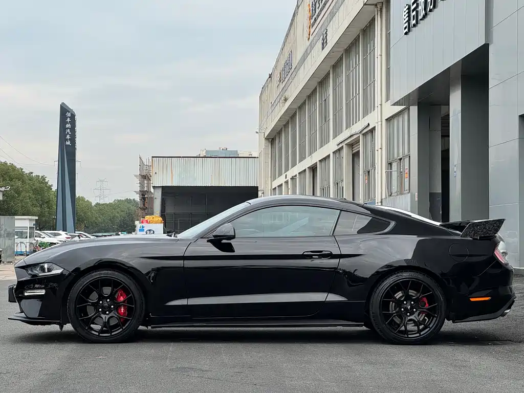 Ford Mustang 2019 2.3L EcoBoost