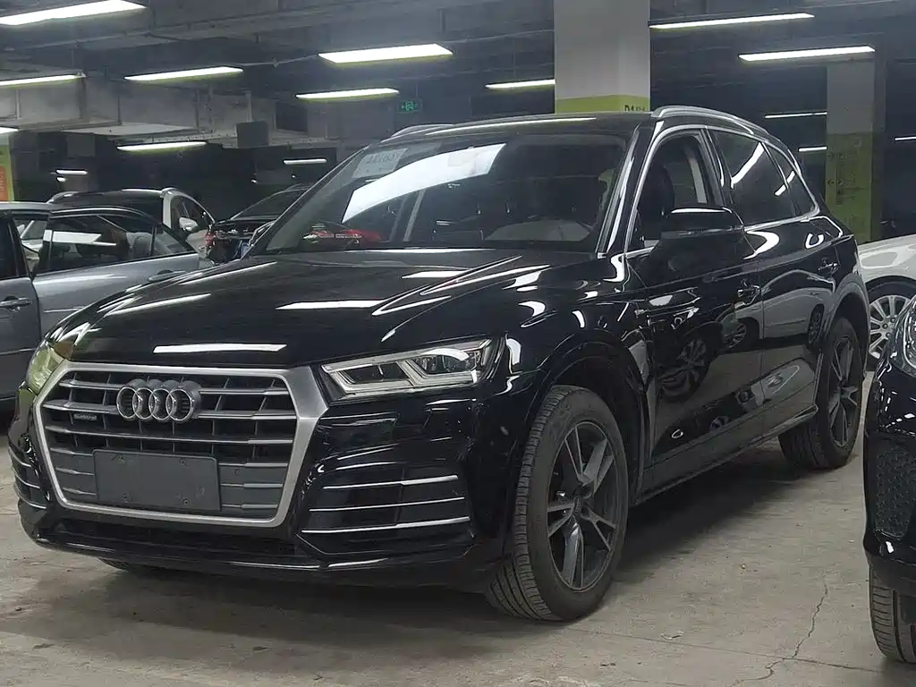 Купить Audi Q5L
