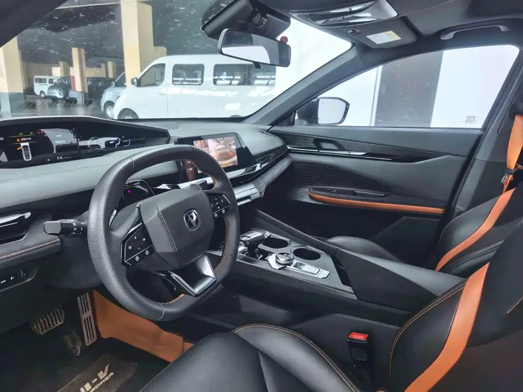 Changan UNI-V — миниатюра 4