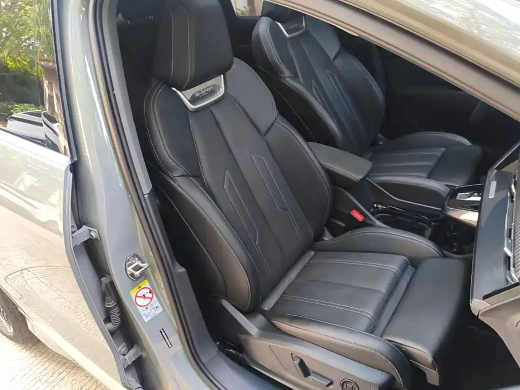 Audi Q4 e-tron — миниатюра 25