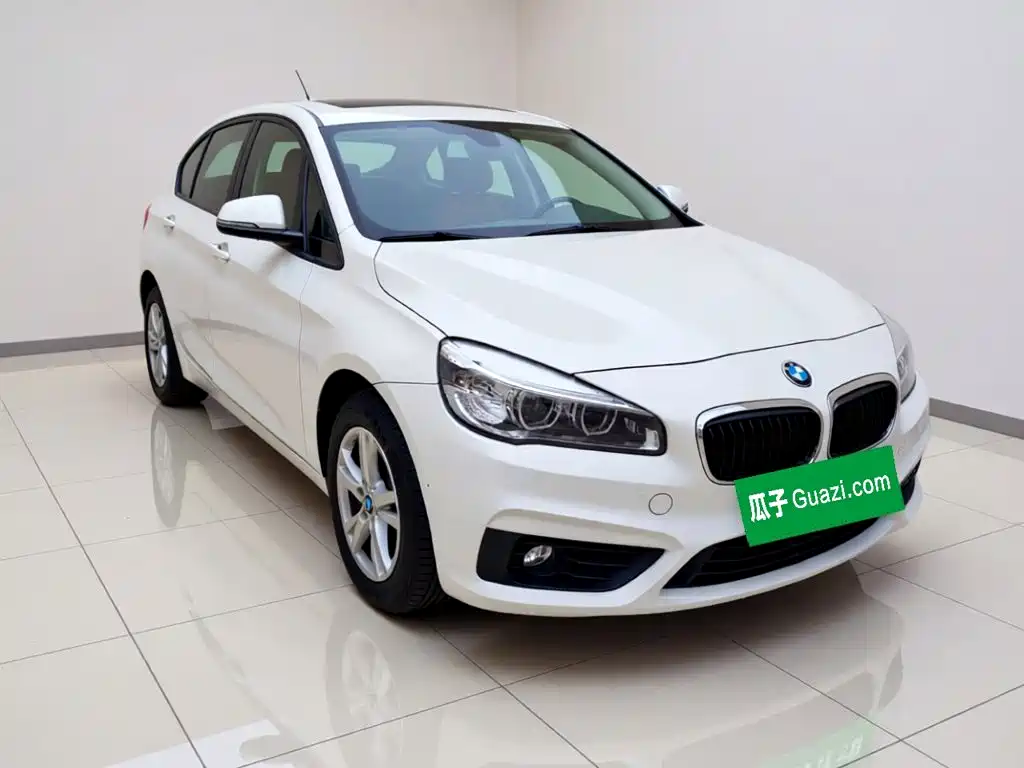 BMW 2 Series Active Tourer — миниатюра 3