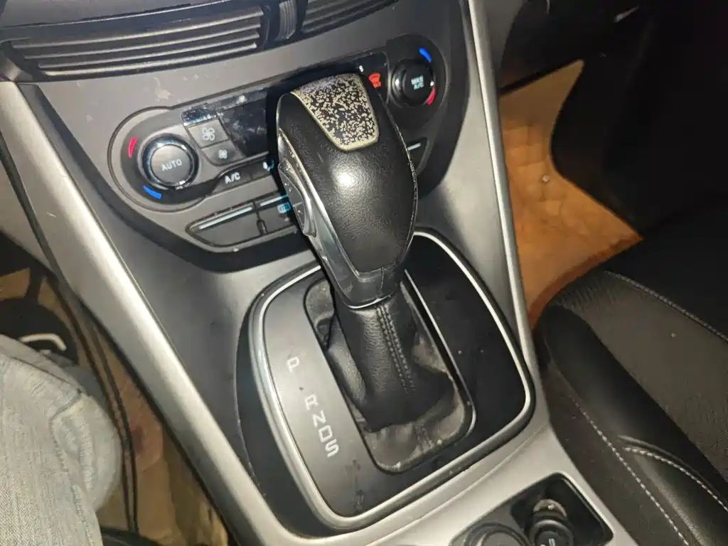 Ford Kuga — миниатюра 15