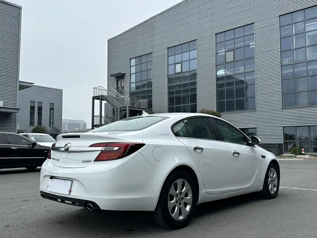 Buick Regal — миниатюра 2