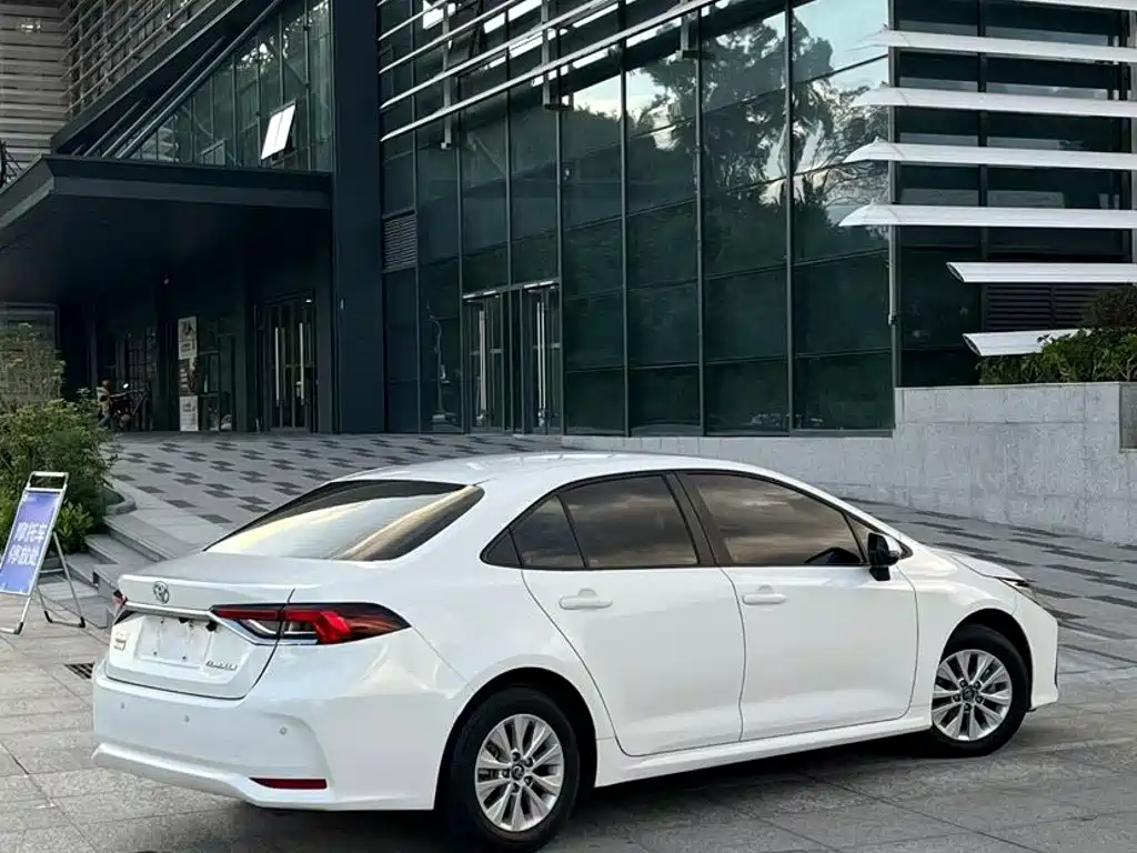 Toyota Corolla — миниатюра 2