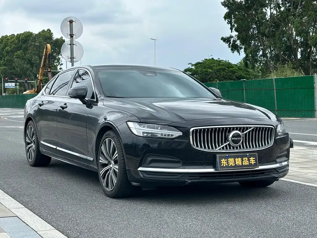 Volvo S90 2023