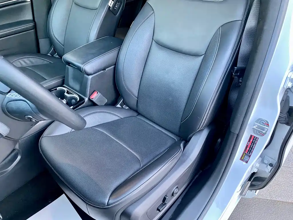 JEEP GRAND COMMANDER