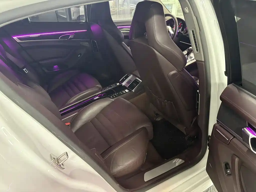 Porsche Panamera — миниатюра 13