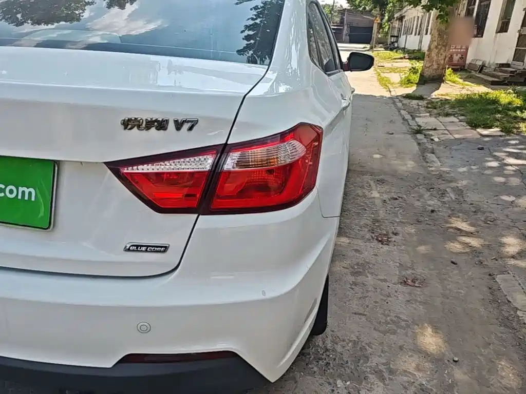 Changan V7 — миниатюра 8